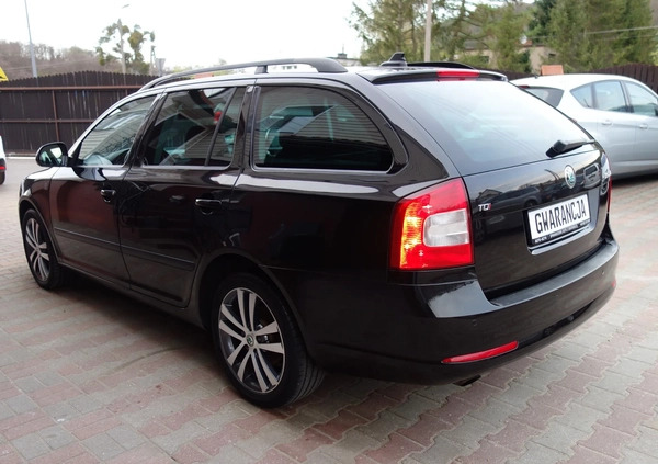 Skoda Octavia cena 31500 przebieg: 288000, rok produkcji 2013 z Nysa małe 781